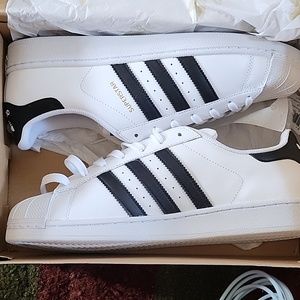 Adidas original Superstars (shell toe) sneakers